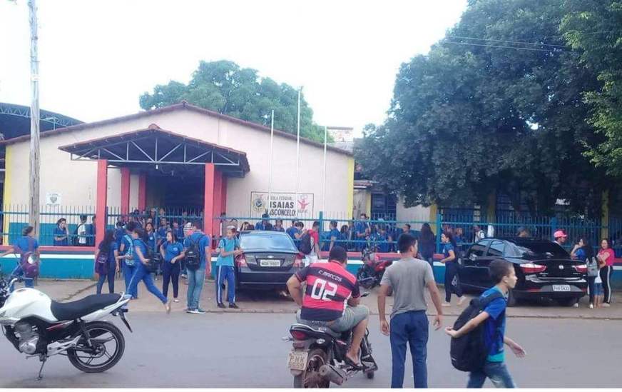 Bandidos armados fazem arrastão em escola estadual no Amazonas