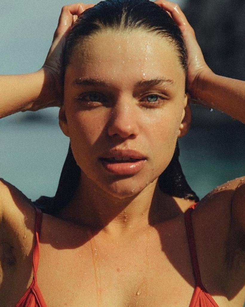 Bruna Linzmeyer posta foto com pelos pubianos à mostra e causa alvoroço na web