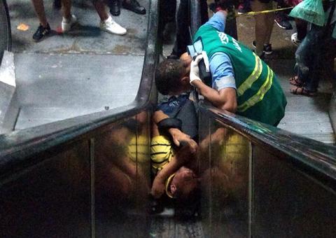 Homem fica ferido ao cair em vão entre escadas rolantes