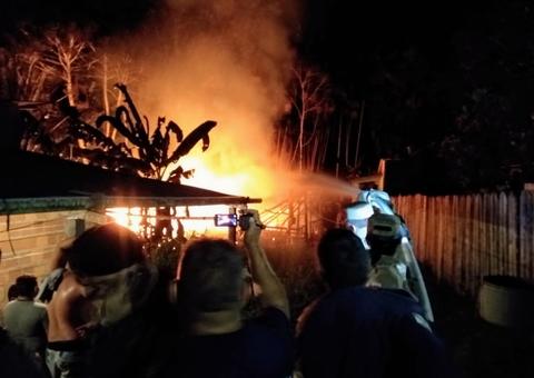 Embriagado, homem agride mulher e ateia fogo na própria casa no Amazonas