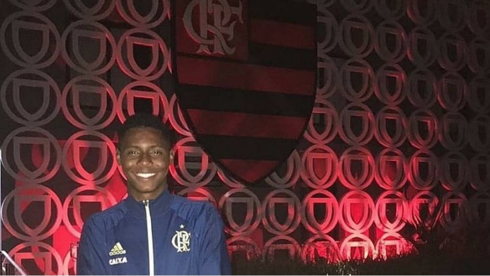 Sobrevivente do incêndio no Flamengo é transferido de hospital