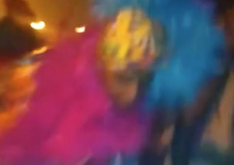 Duas pessoas morrem baleadas em briga entre grupos fantasiados 