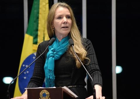 Vanessa Grazziotin lamenta divulgação de seu novo cargo como secretária parlamentar 