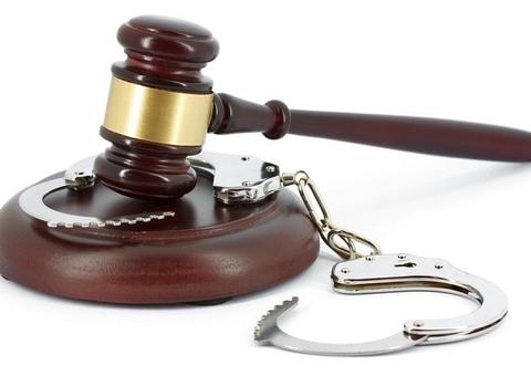 Suspeita de matar a própria mãe é liberada em audiência de custódia após ficar 15 anos foragida