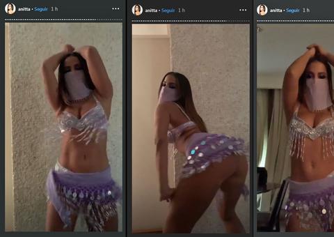 Anitta encarna Feiticeira em fantasia temática