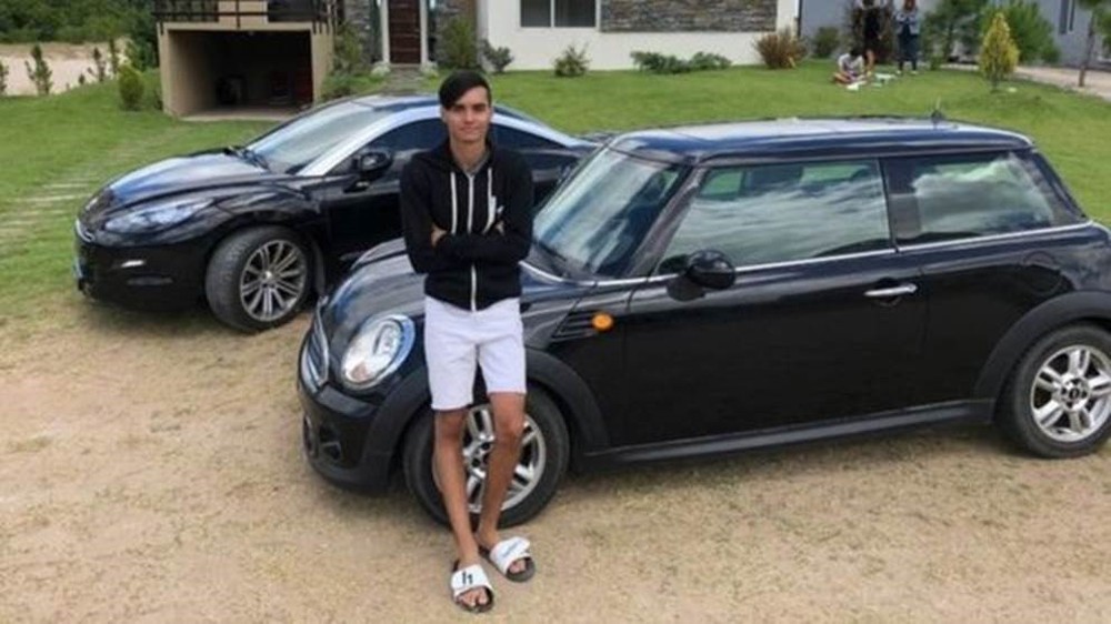 Argentino de 19 anos fica milionário descobrindo 'bugs' na internet