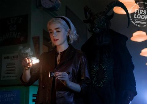 2ª temporada de O Mundo Sombrio de Sabrina ganha primeiras imagens. Vem ver