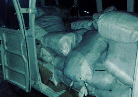 Idoso é preso ao ser flagrado com mais de 30 kg de pirarucu ilegal dentro de kombi em Manaus