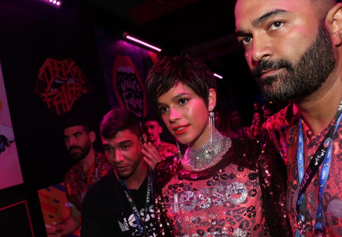 Bruna Marquezine deixou Sapucaí aos prantos após ver Neymar com Anitta