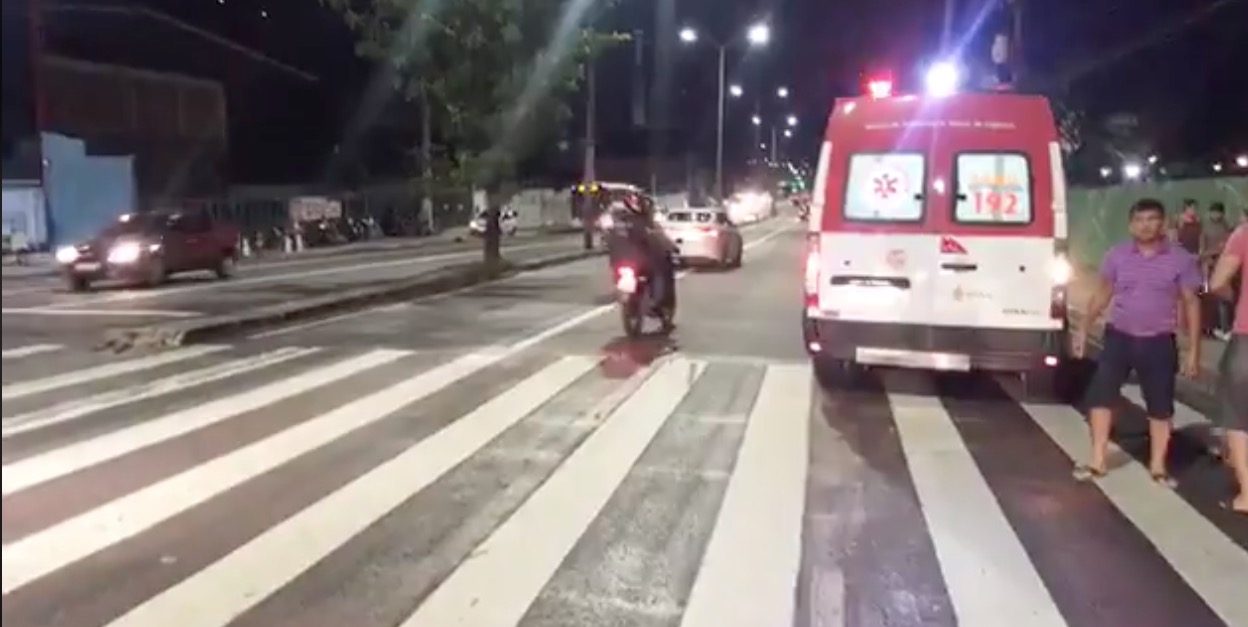  Em Manaus, mulher é atropelada ao atravessar na faixa de pedestre 