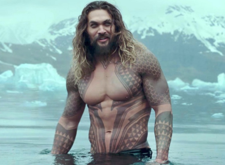 Avião de Jason Momoa, o Aquaman, faz pouso de emergência após pane