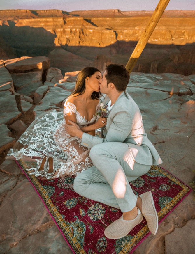 Simaria renova votos do casamento em Las Vegas