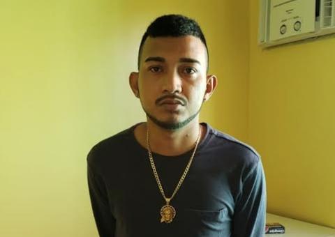Foragido da justiça é preso com carro roubado em Manaus