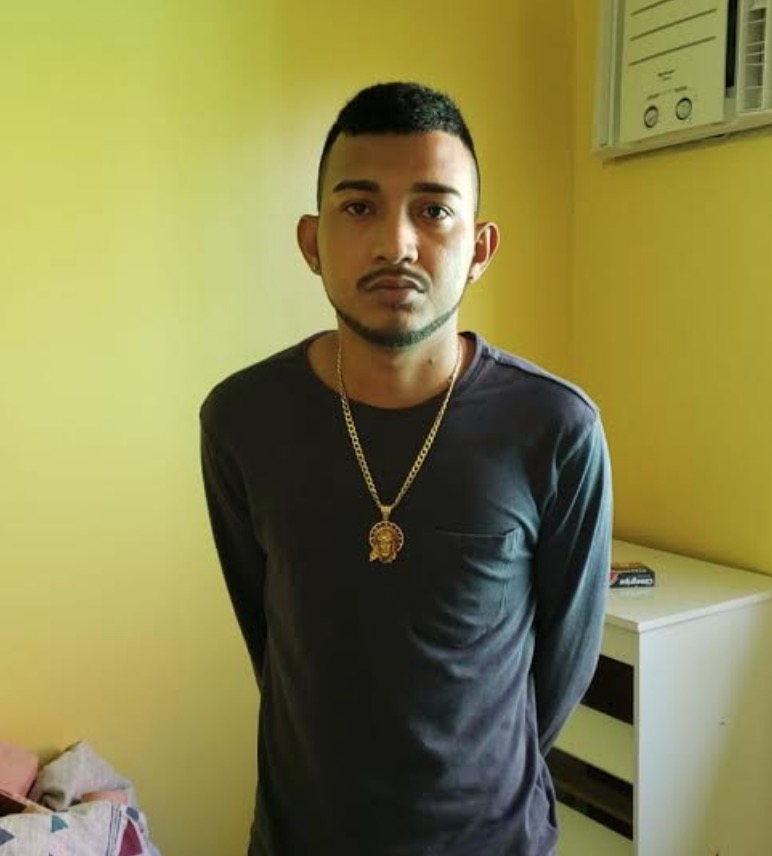 Foragido da justiça é preso com carro roubado em Manaus