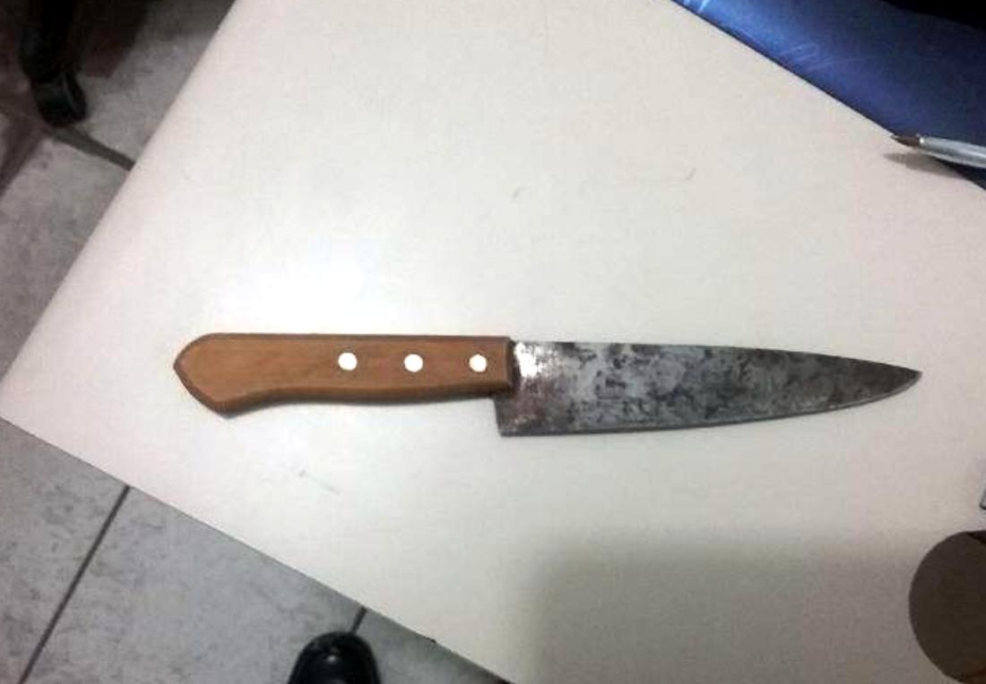 Após ameaçar mãe com faca e enfrentar policiais, adolescente é apreendido em Manaus