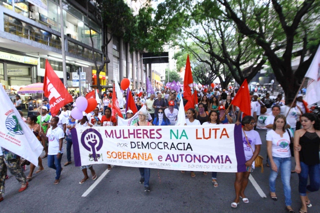 Dia Internacional da Mulher tem marchas contra violência por todo o país