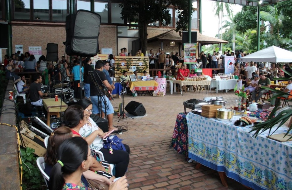 Feira da Fas movimenta domingo em Manaus