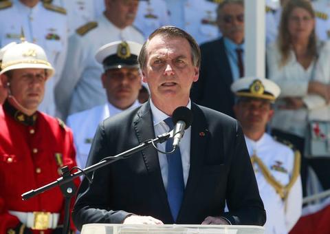 Bolsonaro confirma viagem à China neste ano