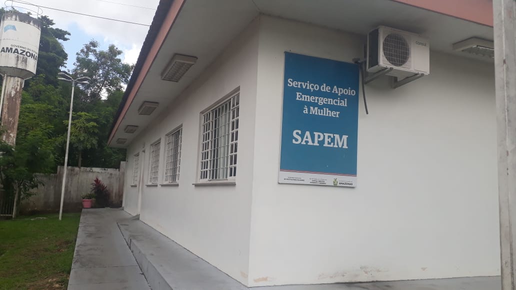 Mulheres vítimas de violência doméstica no Amazonas recebem orientações da Sejusc