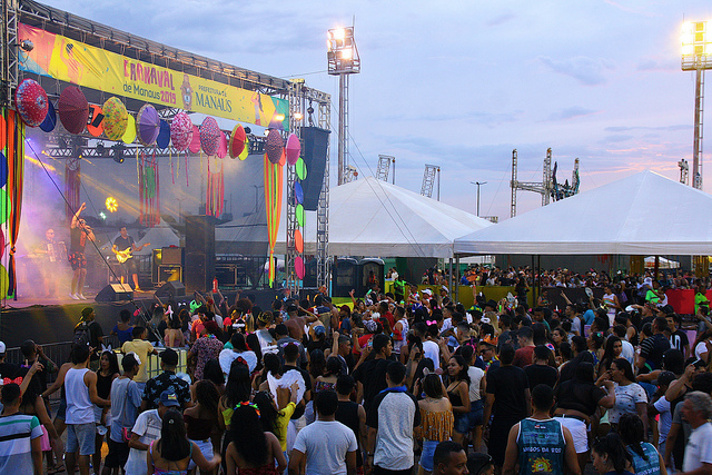 Bandas e blocos pós-carnaval agitam bairros neste fim de semana