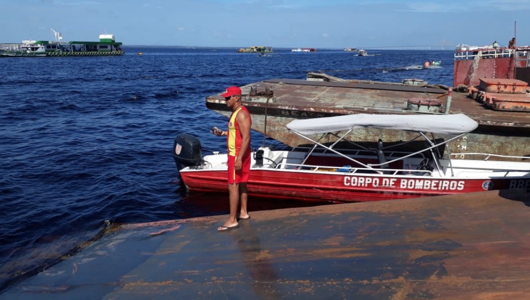Trabalhador sai para resfriar aço e desaparece no Rio Negro
