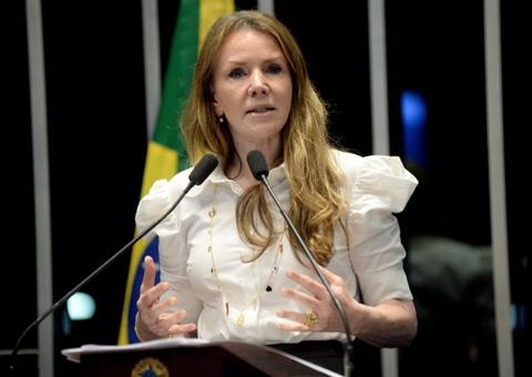 Vanessa reaparece em evento público e diz: 'estamos vivendo uma grande fake news no Brasil' 