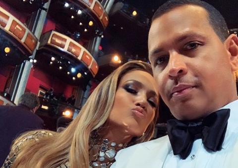 Jennifer Lopez é pedida em casamento com anel de R$ 3,8 milhões