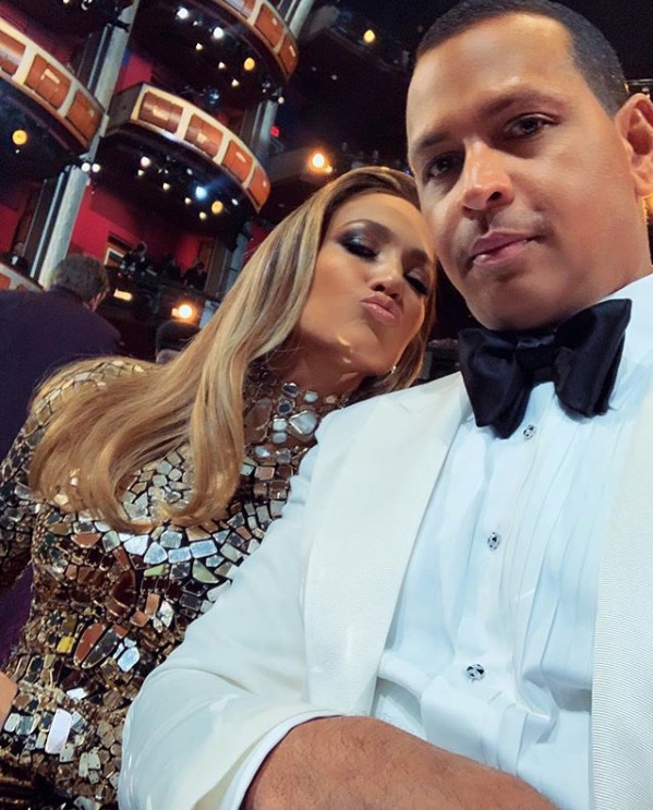 Jennifer Lopez é pedida em casamento com anel de R$ 3,8 milhões