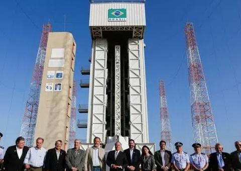 Brasil e EUA fecham acordo sobre base de Alcântara