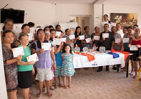 Senac celebra mês da mulher com ação no Lar das Marias