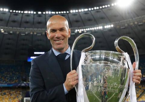 Real Madrid anuncia retorno de Zidane até 2022