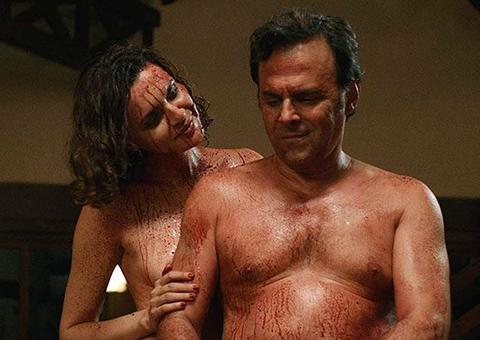 Terror O Clube dos Canibais ganha trailer ‘pesadão' com nudez e violência. Confira