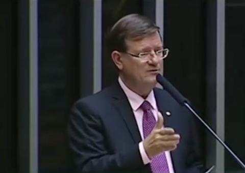 “Governo Federal não age e mais pessoas morrem no Amazonas”, alerta deputado 