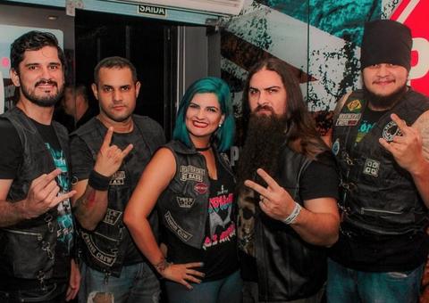 Saint Patrick's Day é comemorado com rock e chope verde em Manaus