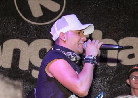 Cantor Felipe Salles e outras três atrações agitam o 'Netão' nesta quinta