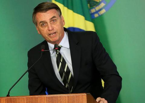 Bolsonaro classifica como 'desumano' massacre em escola de Suzano 