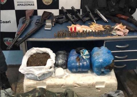 Armas, drogas e lancha de ‘piratas’ são apreendidas durante operação no Amazonas