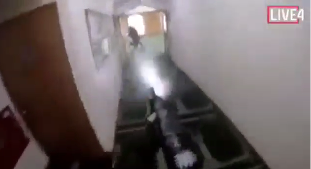 Homem atira em fiéis e transmite ataque ‘ao vivo’ pela internet 