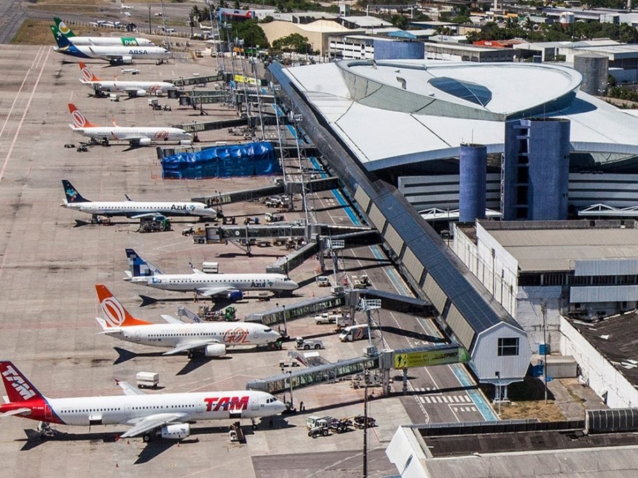 Com arrecadação mínima de R$ 2,1 bilhões, 12 aeroportos brasileiros vão a leilão hoje