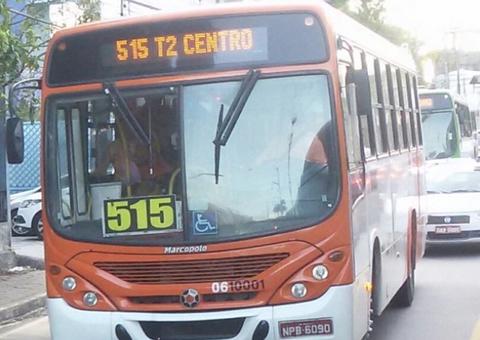 Em Manaus, motorista de ônibus fica gravemente ferido ao tentar perseguir assaltante
