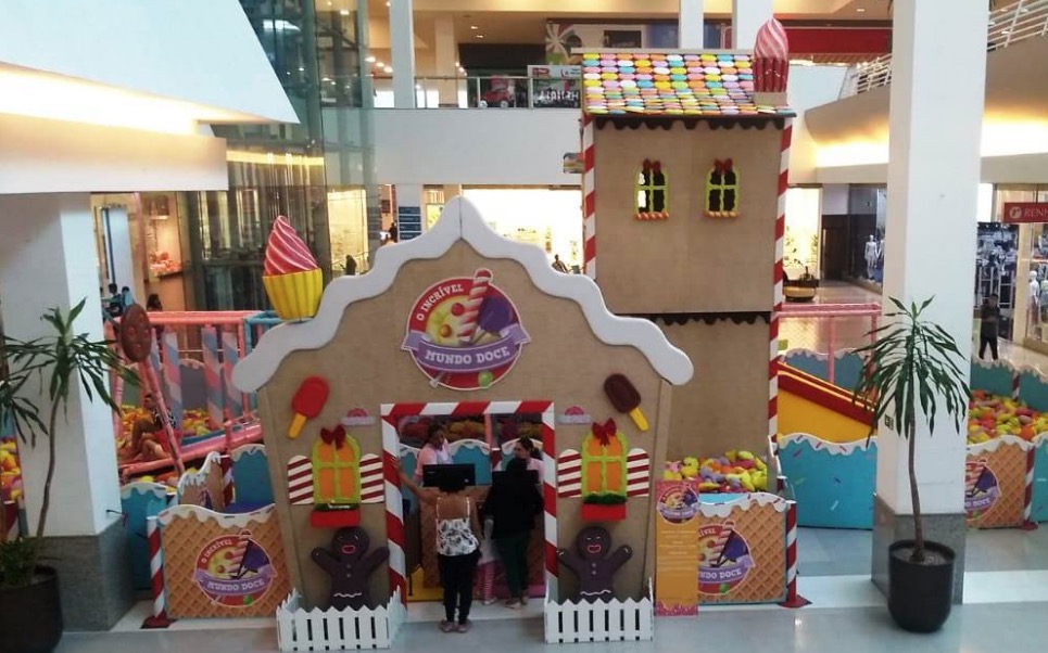 Escorregador gigante e circuito de brincadeiras no ViaNorte