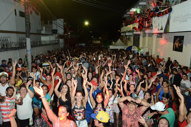 Cinco bandas e blocos de Carnaval agitam as ruas de Manaus neste fim de semana