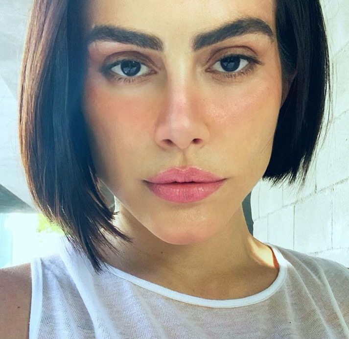Após engordar 10kg, Cleo Pires se submete a cirurgia plástica 