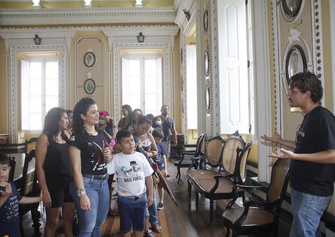 Uma Tarde no Museu leva crianças do GACC-AM para o Museu da Cidade