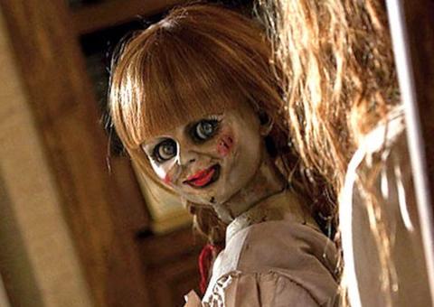 Annabelle 3 ganha título oficial e novo teaser. Vem ver