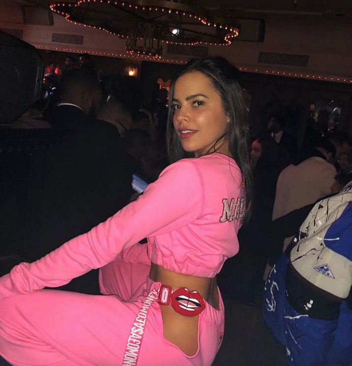 Ex-bbb Mayla mostra ‘recebidos’ e detalhe chama atenção: ‘essa pede para ser zoada’