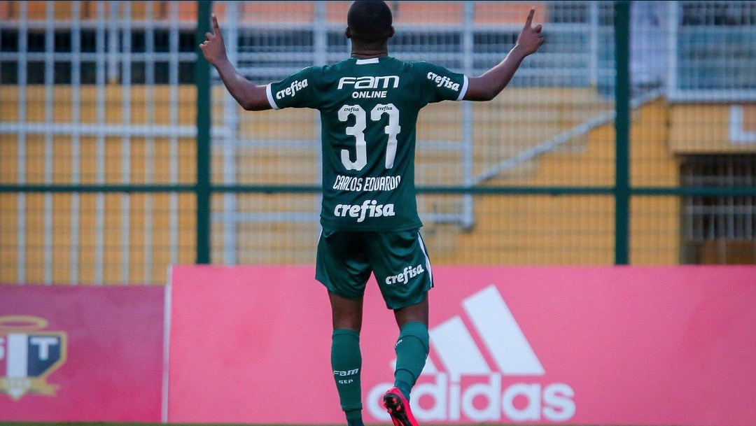 Palmeiras bate São Paulo no Pacaembu e deixa rival sob risco no Paulista