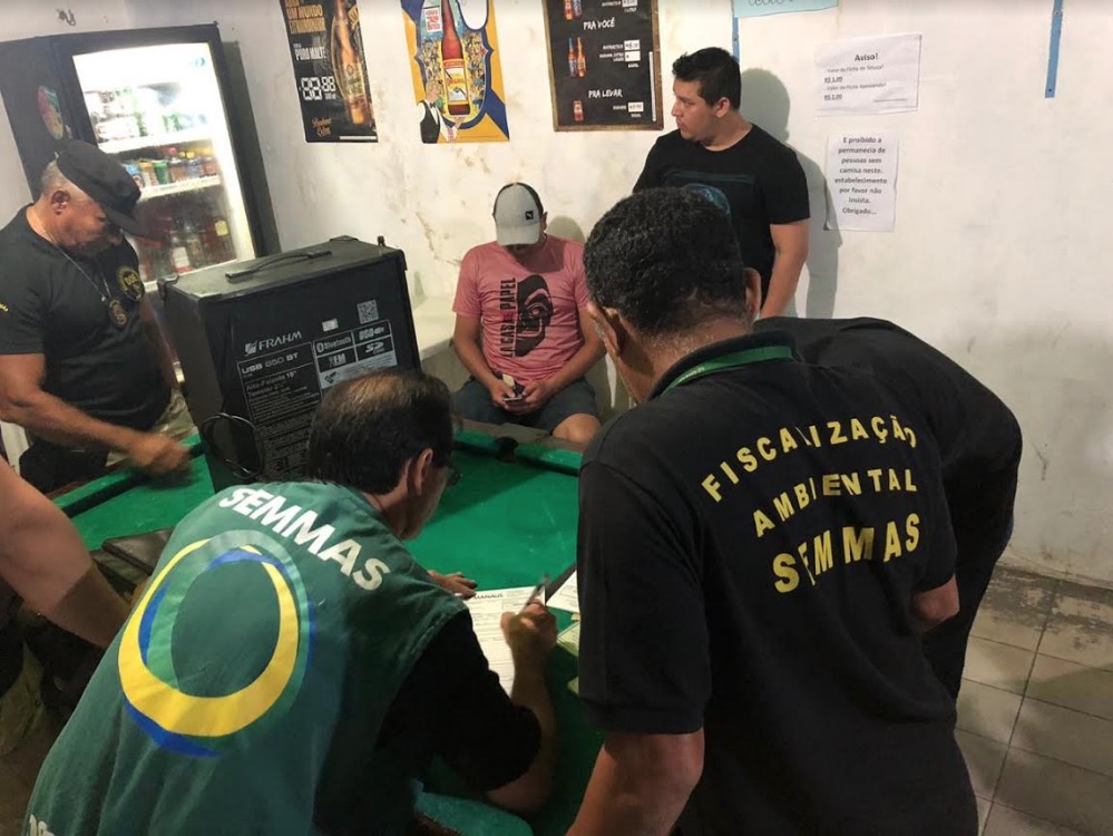 Oito bares são fechados durante operação no Amazonas