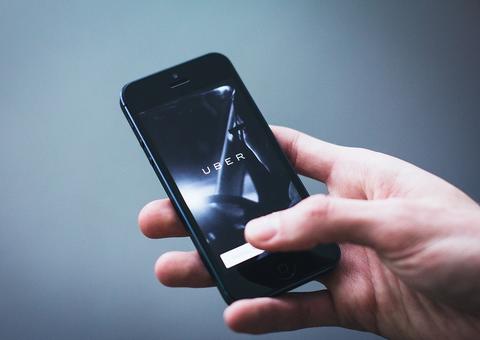 Motoristas de aplicativos prometem parar atividades e cobrar segurança 