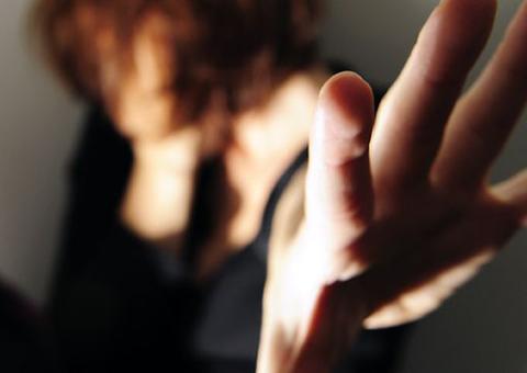 Em Manaus, pai flagra vizinho estuprando filha com deficiência mental 